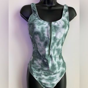 Green tye dyed zipper front one piece swimsuit by Cyn & Luca size L